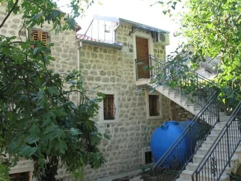 Sale, house, 360m², Dobrota, Kotor - image 2