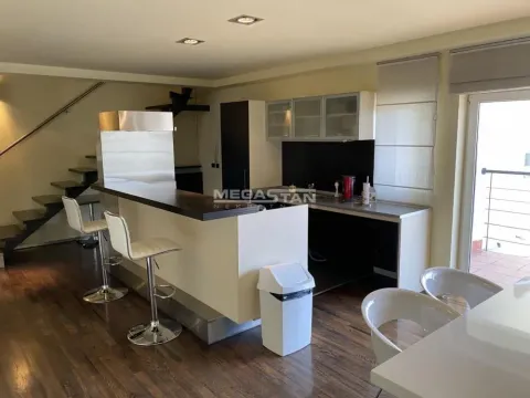 Izdavanje, trosoban stan, 93m², Stari Grad, Beograd - image 4