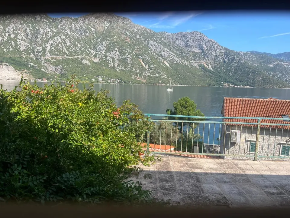 Sale, house, 200m², Kostanjica, Kotor