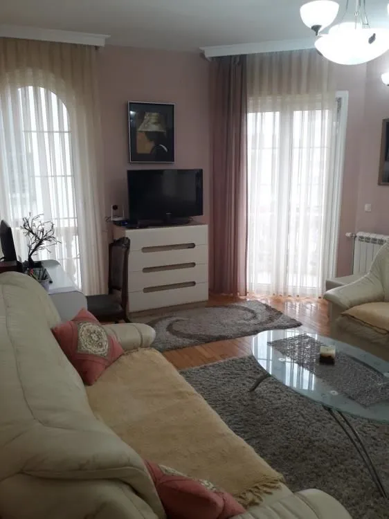 Sale, office space, 640m², Centar, Jagodina