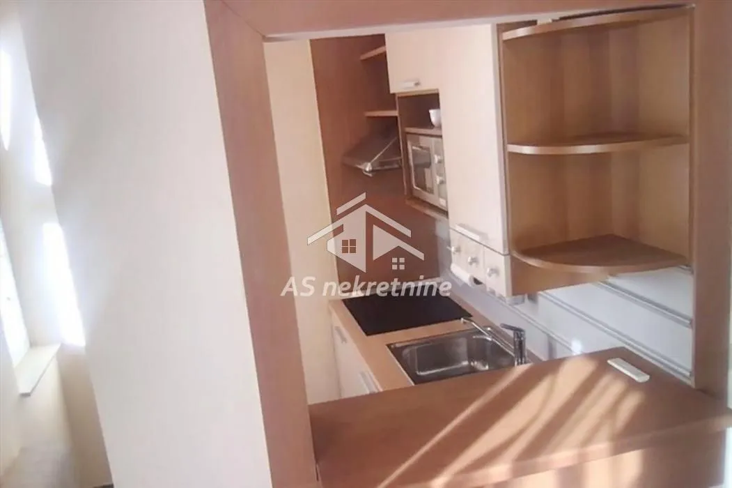 Rent, two bedroom apartment, 40m², Topličin venac, Beograd