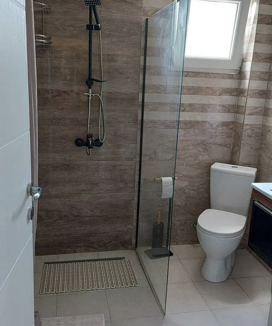 Izdavanje, dvosoban stan, 74m², Bar, Crna Gora
