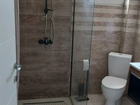 Izdavanje, dvosoban stan, 74m², Bar, Crna Gora - image 6