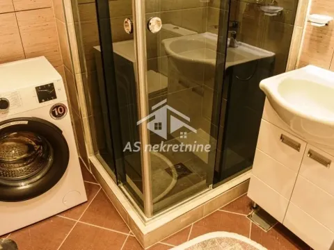 Izdavanje, stan, 74m², Južni Bulevar, Vračar Sve Podlokacije - image 32