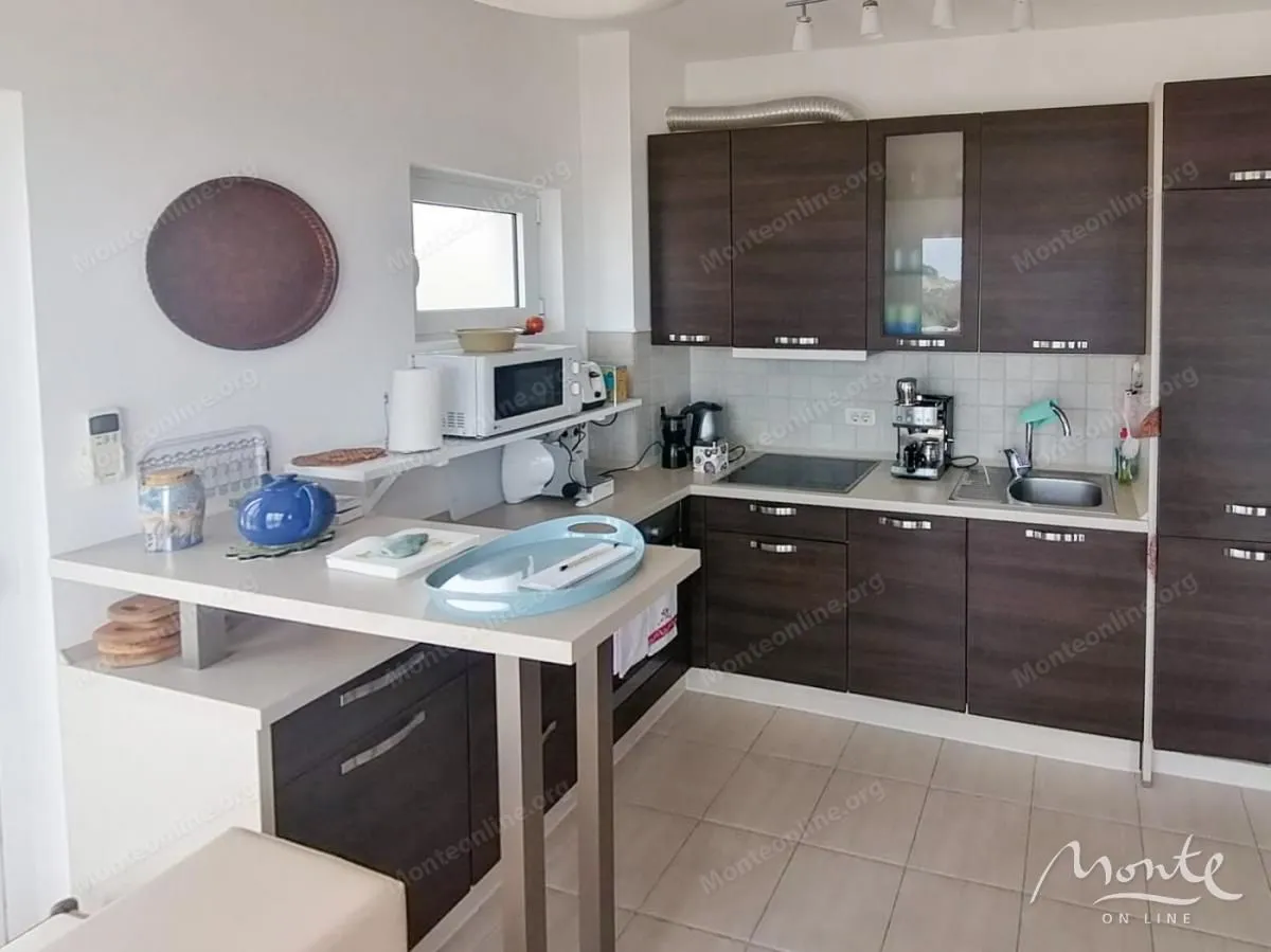 Sale, two bedroom apartment, 98m², Bečići, Budva