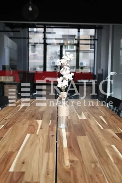 Rent, office space, 274m², Slavija, Vračar Sve Podlokacije