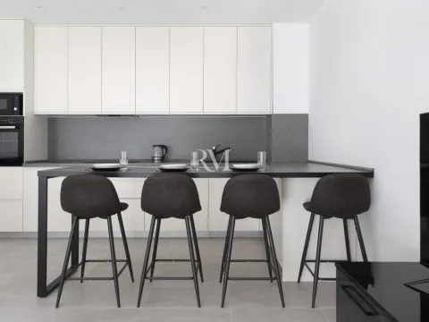 Rent, one bedroom apartment, 61m², Škaljari, Kotor - image 3