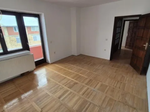 Izdavanje, trosoban stan, 90m², Novo naselje, Novi Sad - image 2