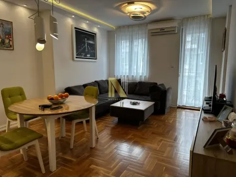 Prodaja, trosoban stan, 66m², Socijalno, Novi Sad Sve Podlokacije - image 1