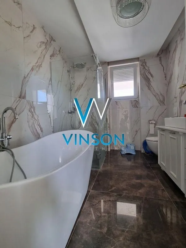 Izdavanje, kuća, 300m², Veternička rampa, Novi Sad Sve Podlokacije