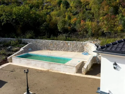 Prodaja, kuća, 350m², Podgorica, Crna Gora - image 3