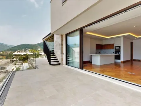 Prodaja, četvorosoban stan, 438m², Porto Montenegro, Tivat - image 7