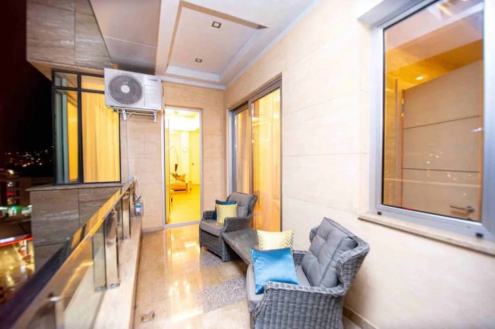 Izdavanje, dvosoban stan, 109m², Budva, Crna Gora