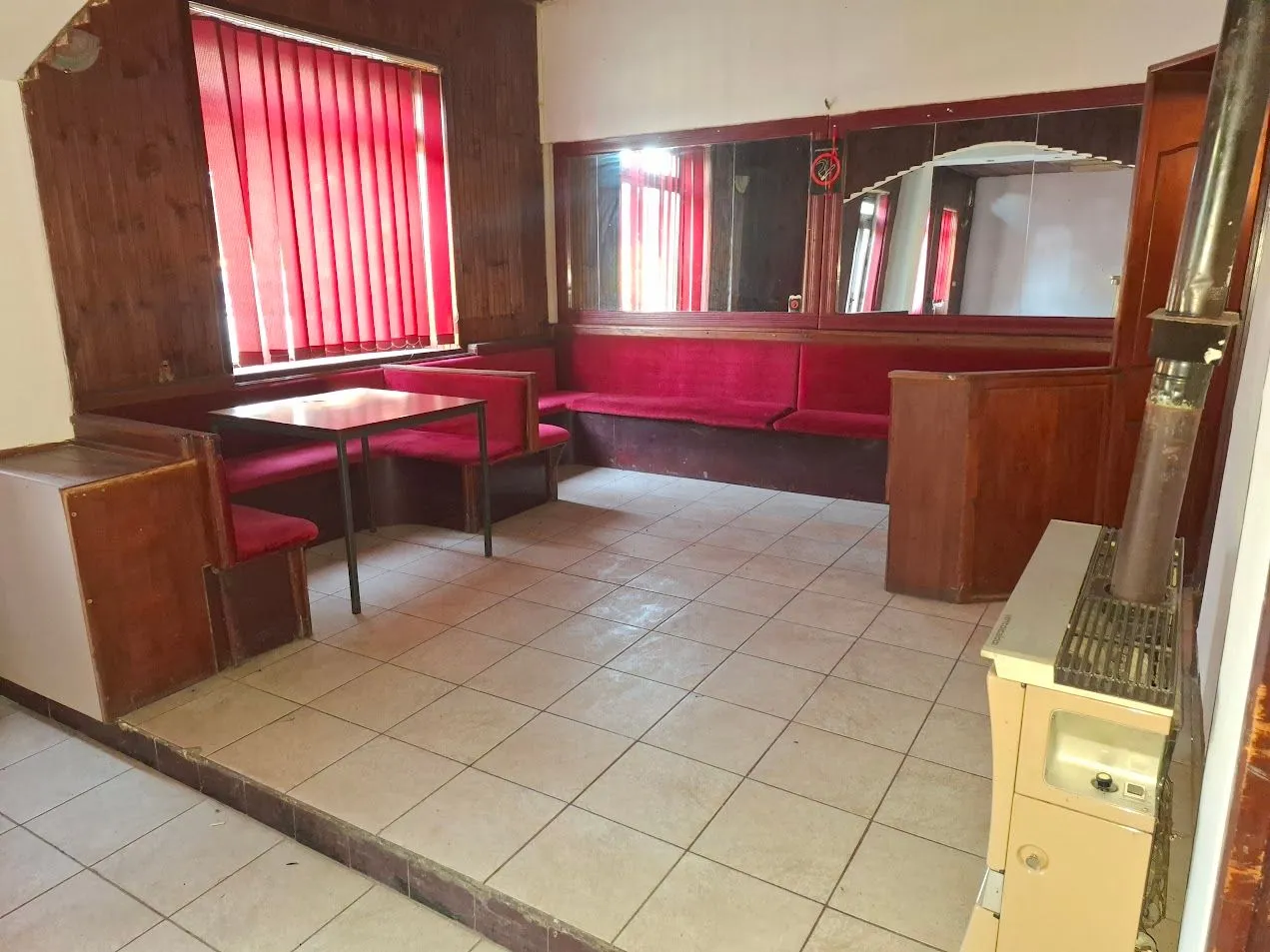 Prodaja, kuća, 300m², Temerin, Novi Sad