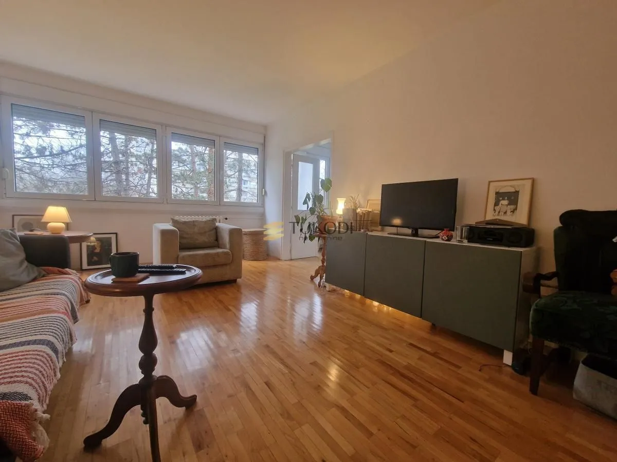 Izdavanje, dvosoban stan, 63m², Novi Beograd Sve Podlokacije, Beograd