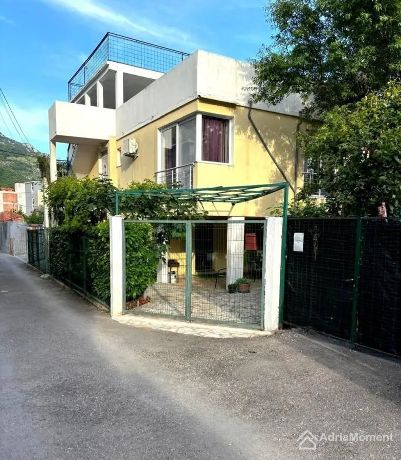 Prodaja, kuća, 180m², Sutomore, Bar