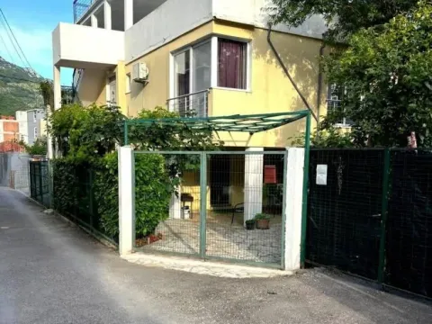 Prodaja, kuća, 180m², Sutomore, Bar - image 1
