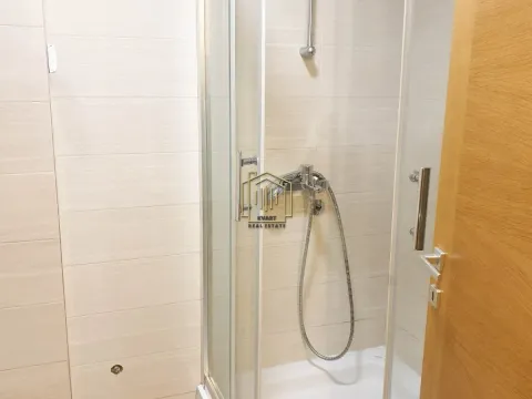 Prodaja, jednosoban stan, 43m², City Kvart, Podgorica - image 11