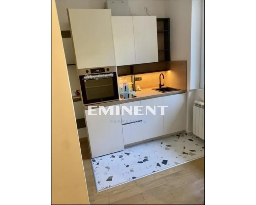 Izdavanje, jednosoban stan, 42m², Tašmajdan, Palilula Sve Podlokacije