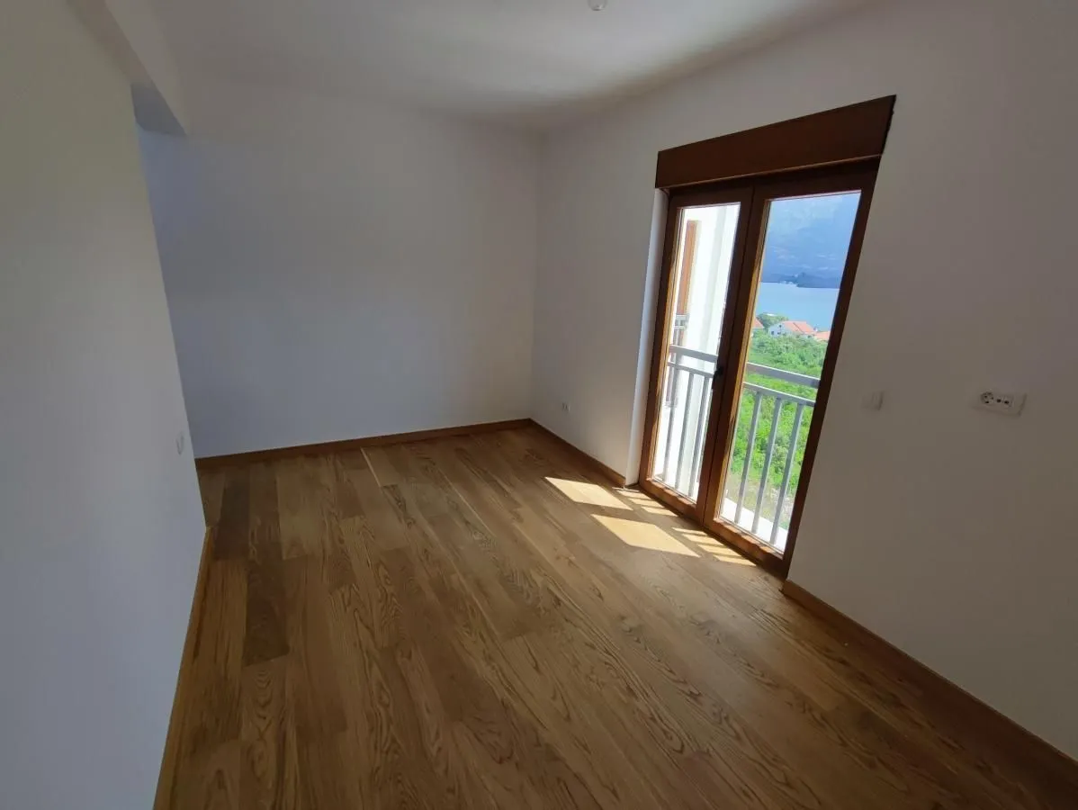 Prodaja, trosoban stan, 113m², Đuraševići, Tivat