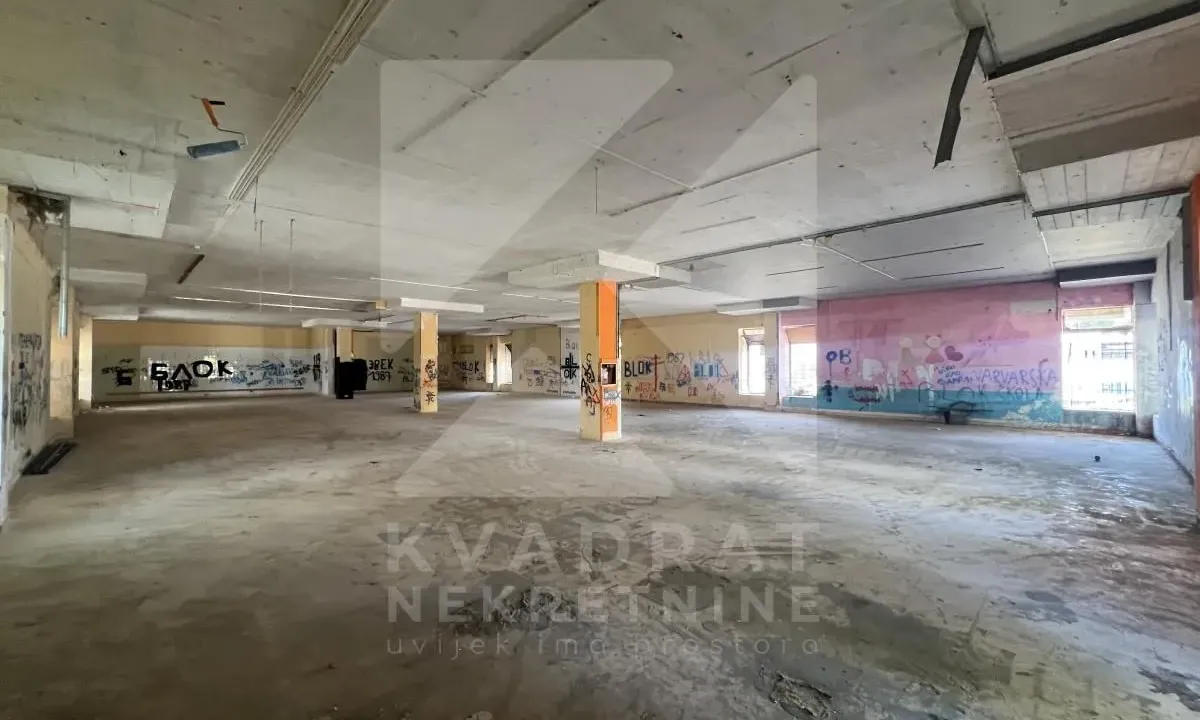 Sale, office space, 1000m², Blok 5, Podgorica