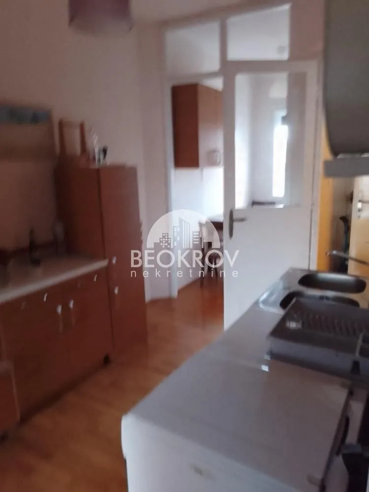 Izdavanje, trosoban stan, 82m², Vukov Spomenik, Zvezdara Sve Podlokacije