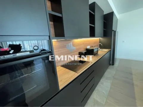 Izdavanje, četvorosoban stan, 134m², Savski Venac, Beograd - image 4