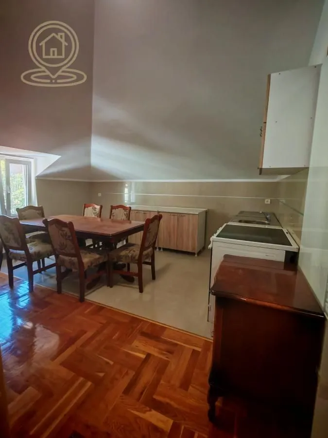 Rent, four bedroom apartment, 105m², Cvetkova Pijaca, Zvezdara Sve Podlokacije
