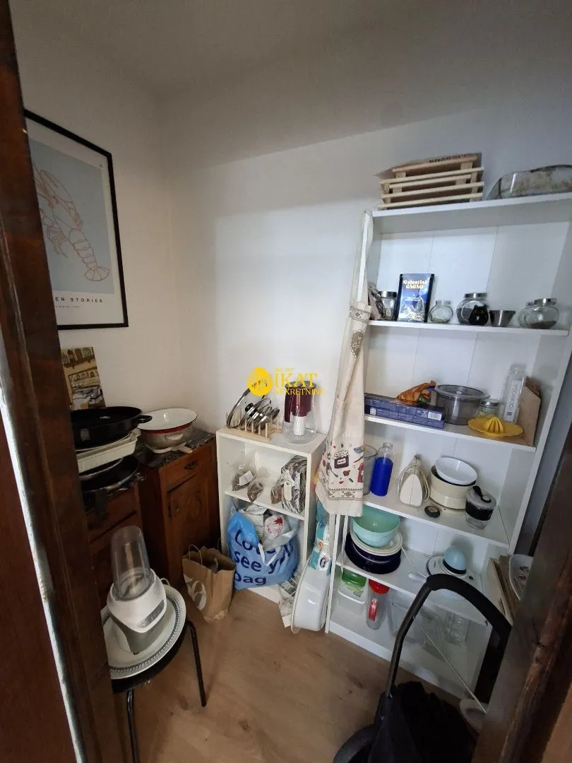 Prodaja, trosoban stan, 73m², Stari Grad, Beograd