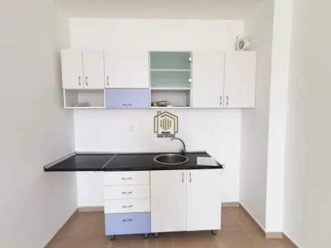 Rent, one bedroom apartment, 49m², Stari Aerodrom, Podgorica - image 3