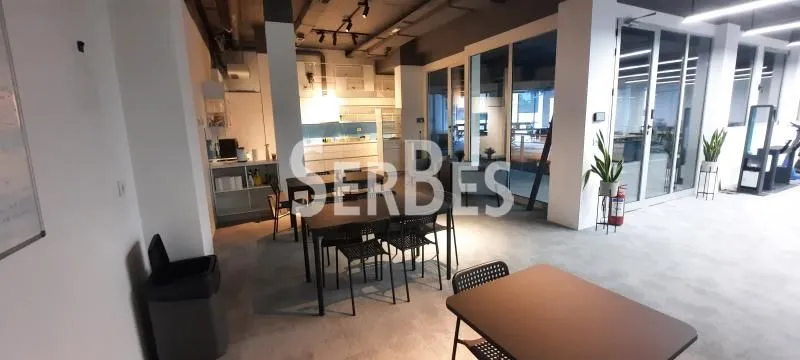 Sale, office space, 774m², Bulevar Oslobodjenja, Novi Sad Sve Podlokacije