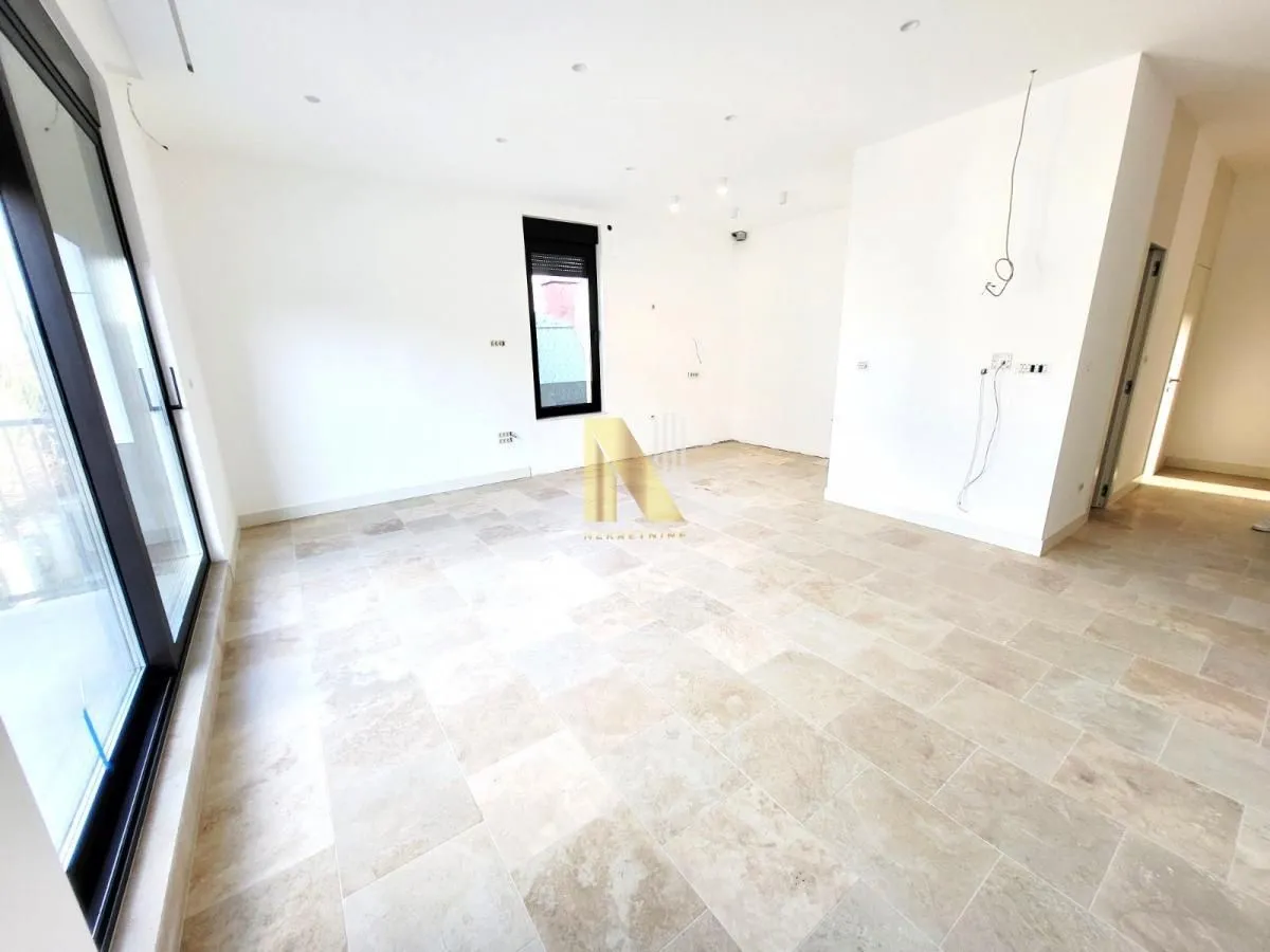 Rent, office space, 88m², Bulevar Evrope, Novi Sad Sve Podlokacije