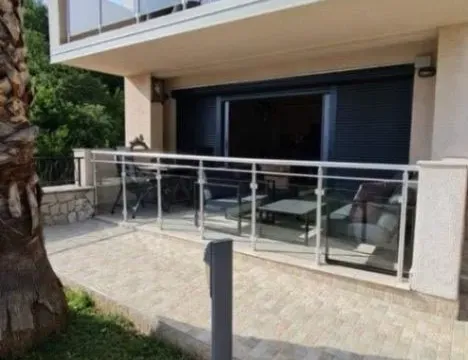 Rent, two bedroom apartment, 78m², Sveti Stefan, Budva - image 8
