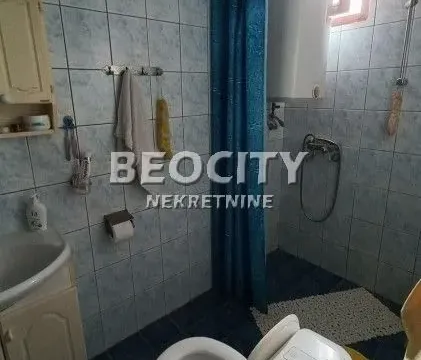 Prodaja, trosoban stan, 110m², Adamovićevo Naselje, Novi Sad Sve Podlokacije - image 2