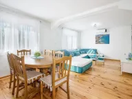 Izdavanje, dvosoban stan, 70m², Dumidran, Tivat - image 5