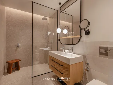 Prodaja, garsonjera, 56m², Porto Montenegro, Tivat - image 12