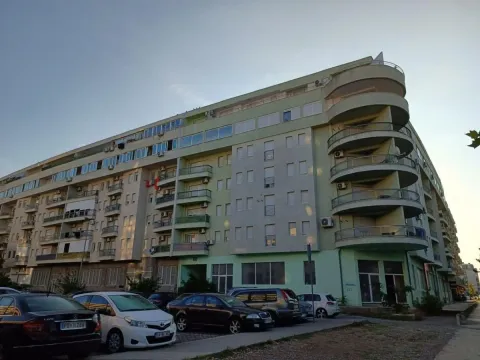 Rent, apartment, 40m², Stari Aerodrom, Podgorica - image 7