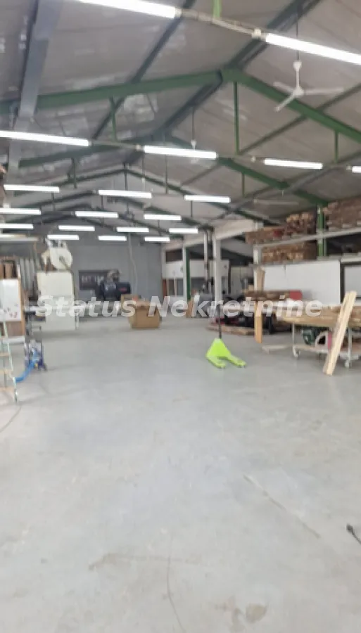 Sale, office space, 1200m², Kać, Novi Sad Sve Podlokacije