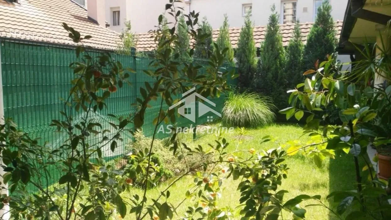 Izdavanje, kuća, 400m², Fon (Fon - Bilećka), Voždovac Sve Podlokacije
