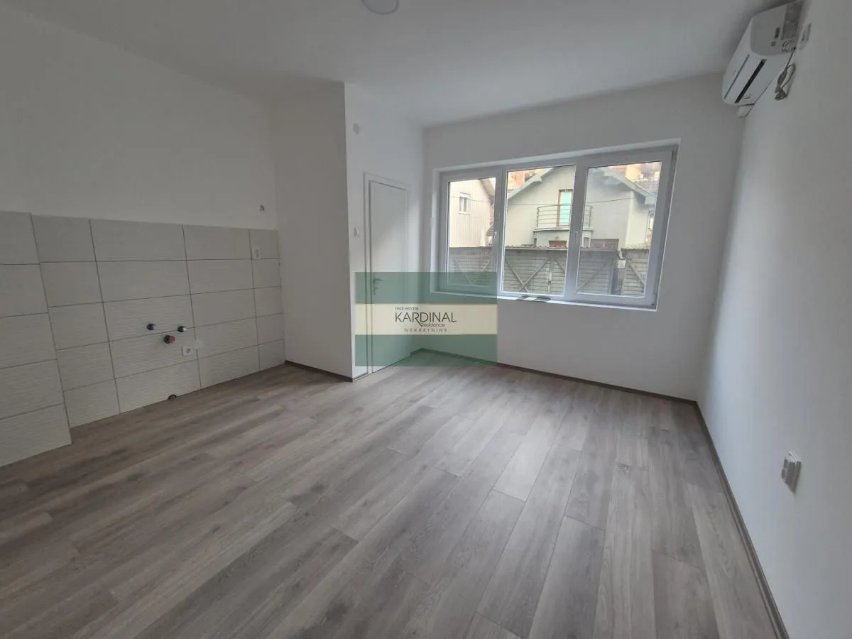 Prodaja, jednosoban stan, 39m², Centar, Jagodina