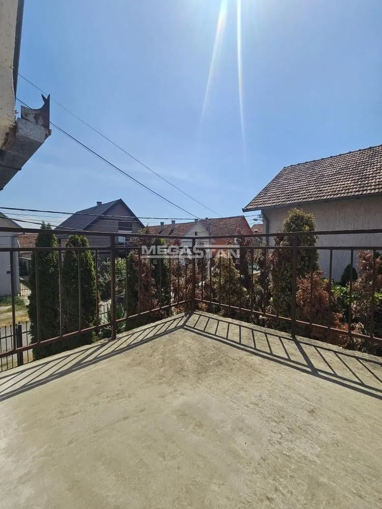 Sale, house, 235m², Batajnica, Beograd