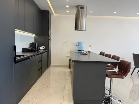 Prodaja, kuća, 173m², Sremska Kamenica, Petrovaradin - image 11