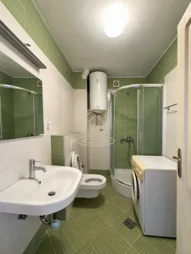 Rent, three bedroom apartment, 75m², Stari Grad, Beograd - image 10