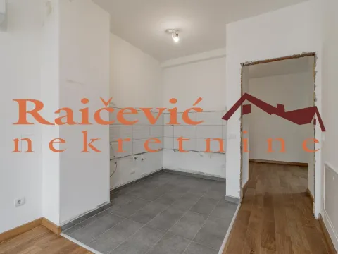 Sale, three bedroom apartment, 92m², Vračar Sve Podlokacije, Beograd - image 5