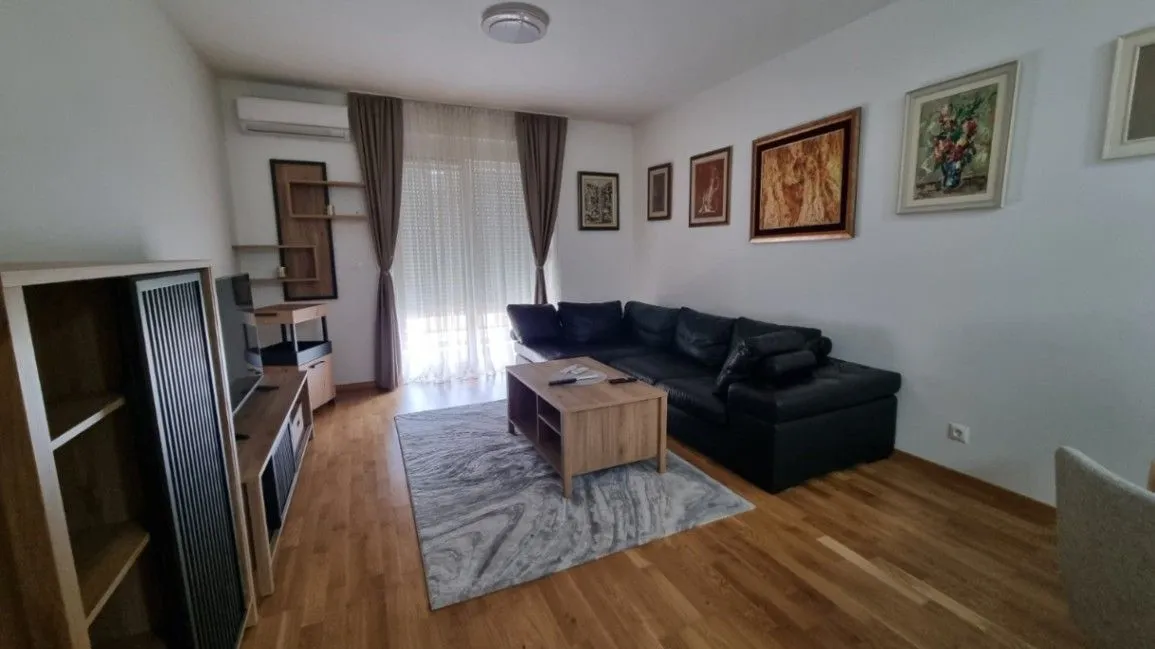 Izdavanje, jednosoban stan, 57m², Ljubović, Podgorica