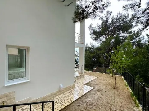 Prodaja, kuća, 220m², Bar, Crna Gora - image 7