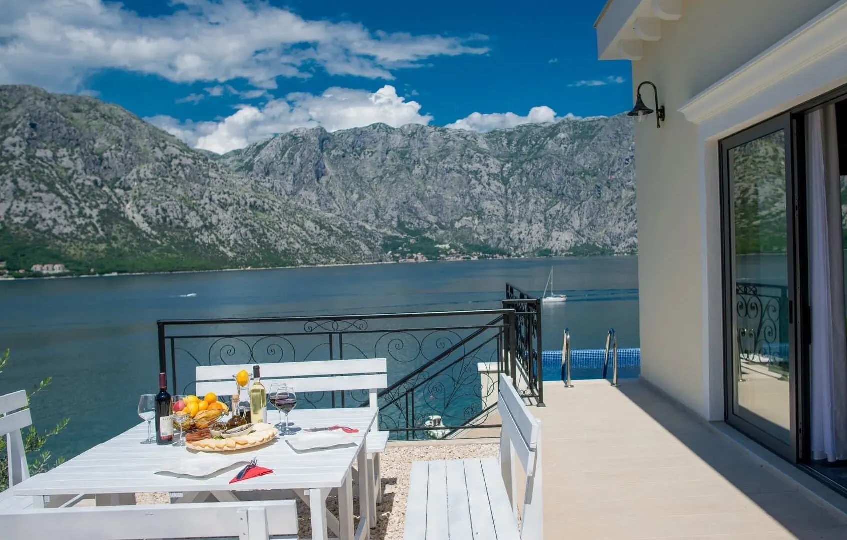 Rent, house, 150m², Stoliv, Kotor