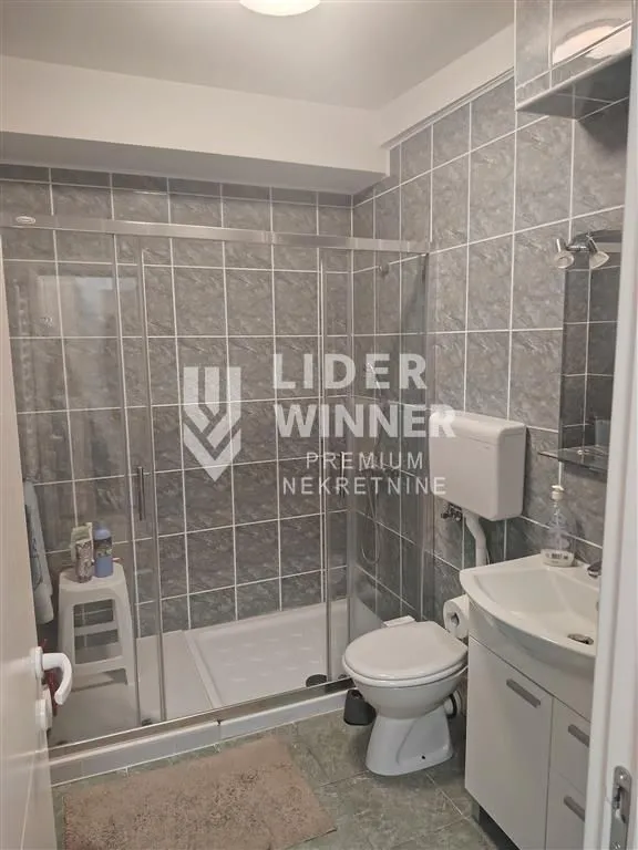 Prodaja, trosoban stan, 83m², Voždovac Sve Podlokacije, Beograd