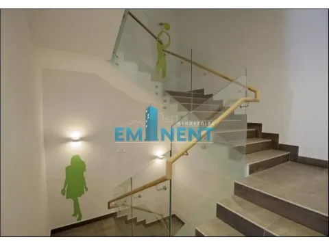 Izdavanje, trosoban stan, 68m², Novi Beograd Sve Podlokacije, Beograd - image 13