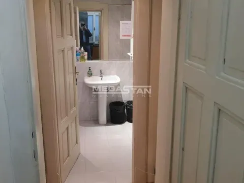 Rent, office space, 132m², Skadarlija, Beograd - image 10